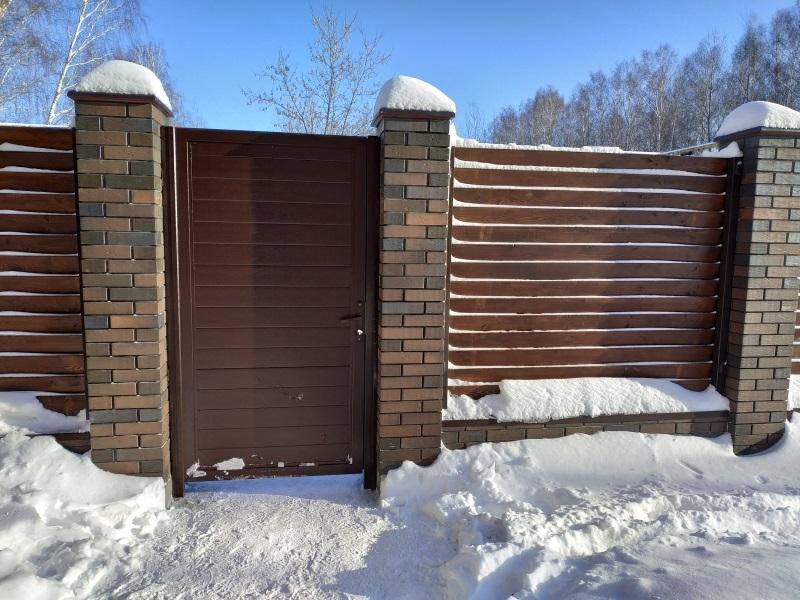 Комбинированные заборы для дачи Комбинированные заборы для дачи Новосибирск