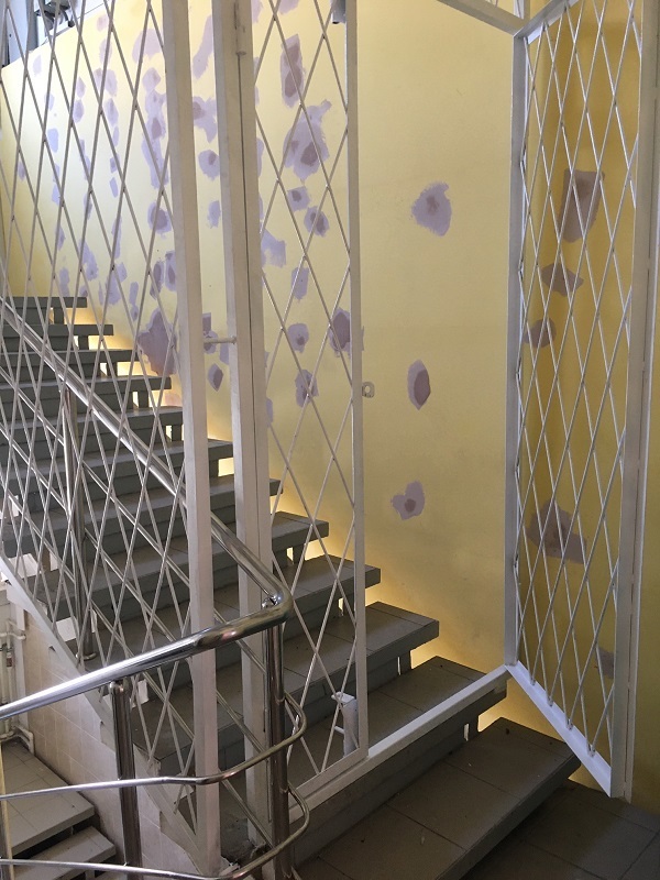 изготовление перегородок на лестничные площадки в Новосибирске
