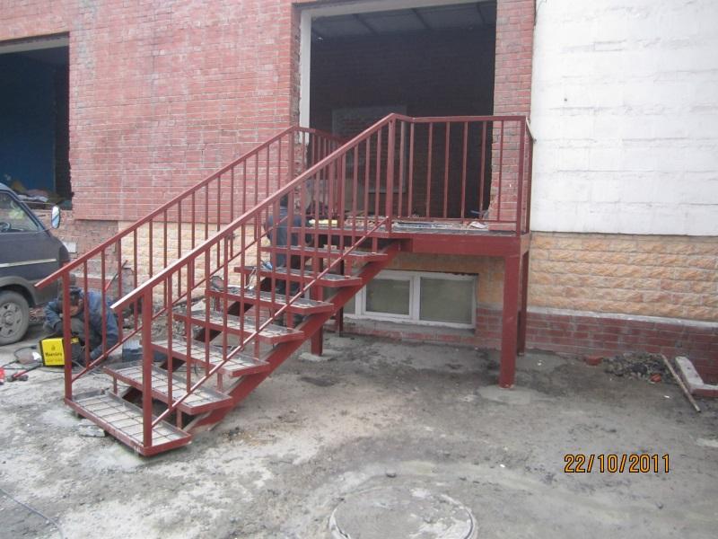 Заказать металлическое крыльцо Новосибирск Заказать металлическое крыльцо Новосибирск