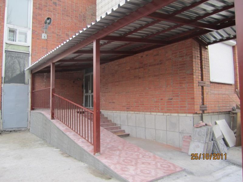 Изготовление металлических навесов и козырьков в Новосибирске Изготовление металлических навесов и козырьков в Новосибирске